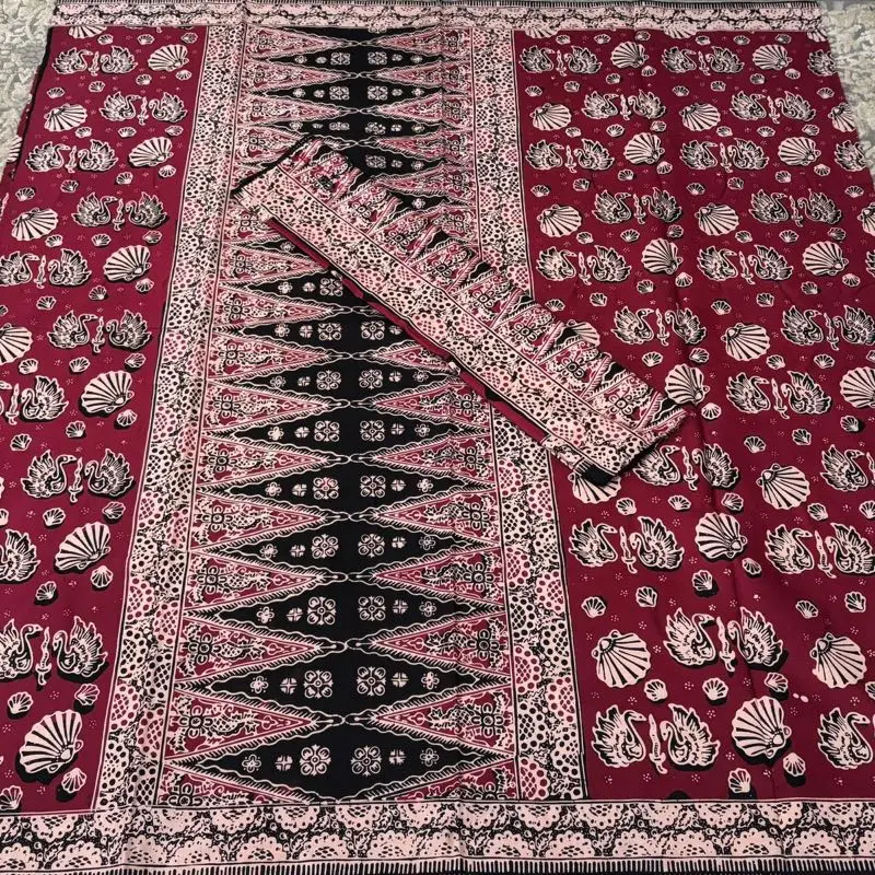 Set kain tekuluk batik jambi dengan ronce