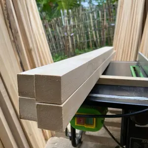 Kayu Kotak Kayu Kaso Ukuran 4x4x200cm Sudah Diserut Halus untuk Proyek Kayu Rumah dan Taman