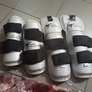Satu Set Pelindung Kaki Tangan Taekwondo / Deker Taekwondo / Arm Hin Guard Taekwondo / Alat Pelindung Taekwondo Full Sampai Lengan