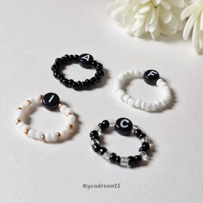 Paket 4pcs Cincin Alfabet Manik Manik 0
