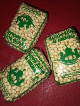 Product Review of kacang kupas tuban 3 X 250 gram biji kecil dan sedeng kemasan baru edisi lebaran from R** 0