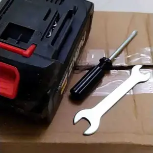 CODChainsaw mini 6 Inch Chainsaw Chain Saw Cordless 2 baterai 8Inch Chainsaw Cordless Chainsaw Gergaji Rantai Elektrik Mini Portable Genggam Lithium Model