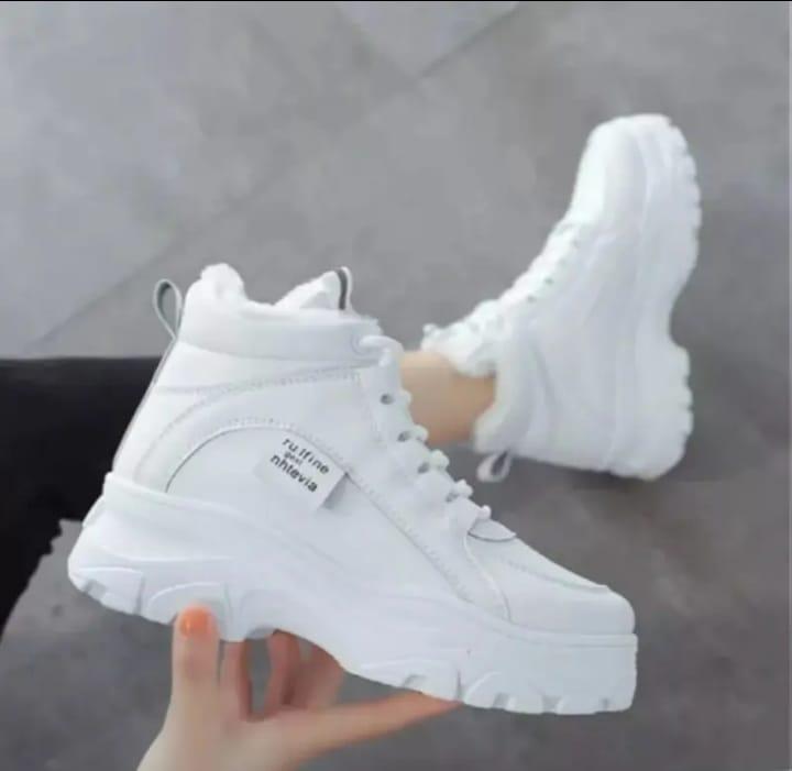 SEPATU BOOTS BUL WANITA - SEPATU SNAKERS WANITA - SEPATU BOOTS BULU WANITA MODEL TERBARU DENGAN HARGA MURAH 5
