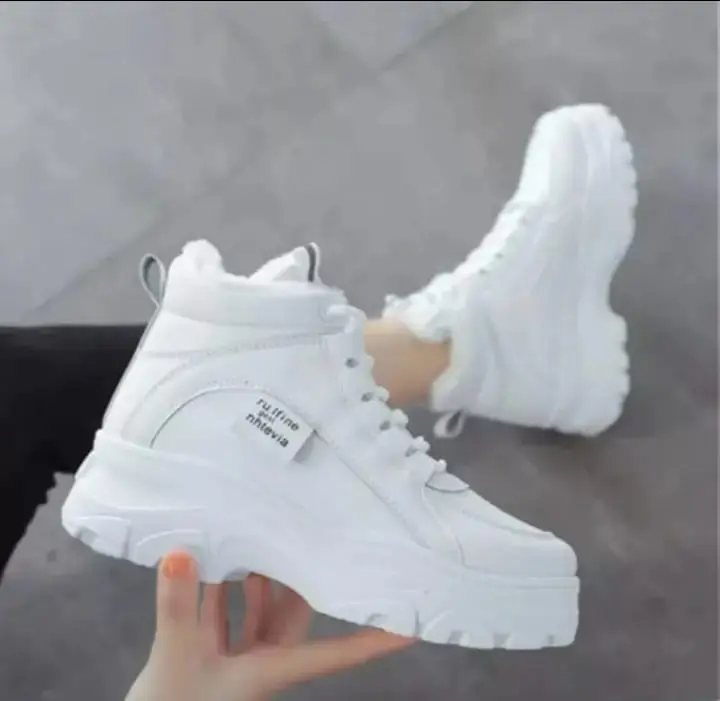 SEPATU BOOTS BUL WANITA - SEPATU SNAKERS WANITA - SEPATU BOOTS BULU WANITA MODEL TERBARU DENGAN HARGA MURAH 5