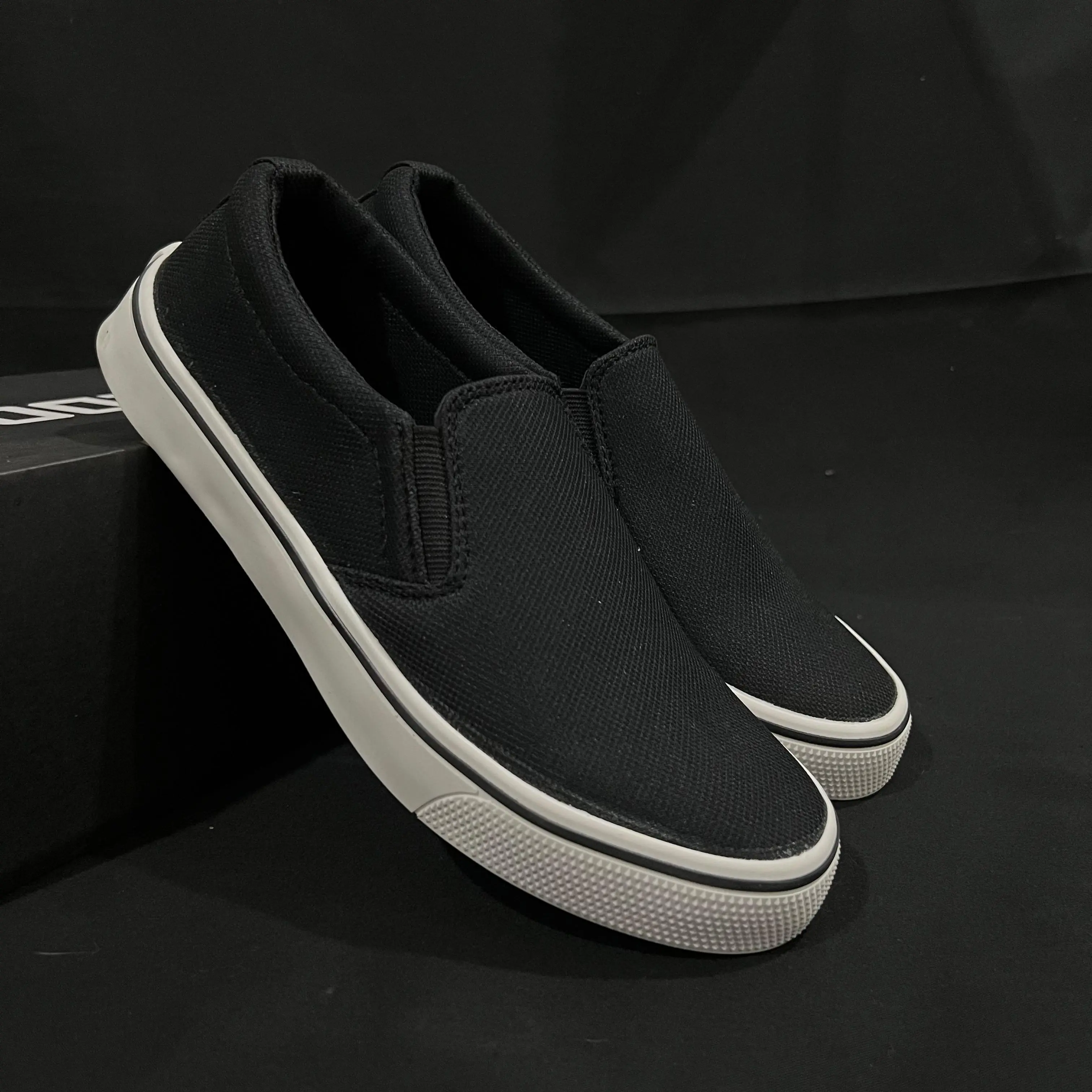 MAX STAR Sepatu Pria Slip on Polos Casual Flat Shoes Size 39-43 Sneakers Kerja