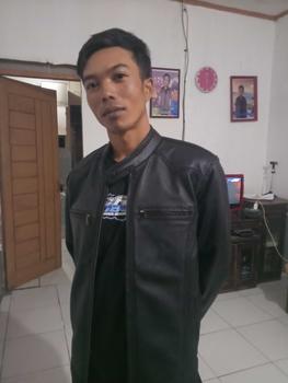 Product Review of Jaket kulit motif sulam/anyam kulit domba asli 100% from @**n c** 0