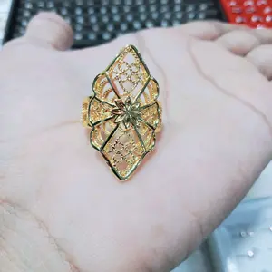 Cincin Wanita Model Terbaru Motif Cangkang Mutiara Warna Emas 24K untuk Pernikahan - Rings