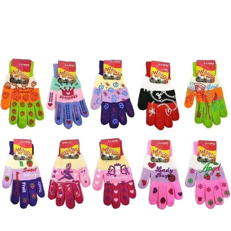 Sarung Tangan Rajut Pelangi Belang Motif Wanita Dewasa Gloves 0