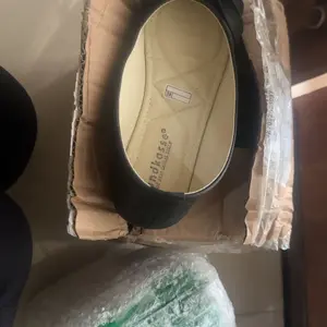 Innisfree Special Care Mask Hand 20ml - Masker Tangan untuk Melembapkan dan Menghaluskan