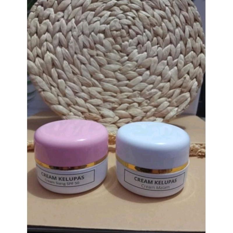 Product Introduction of PAKET CREAM KELUPAS SUPER SIANG DAN MALAM 3