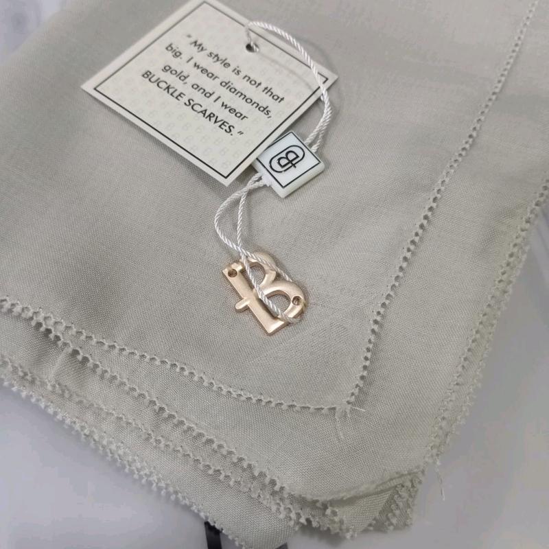 HIIAB BUCKLE SCARVES POLOS FREE POUCH Jilbab Segi Empat Metal Logo Muslim 1