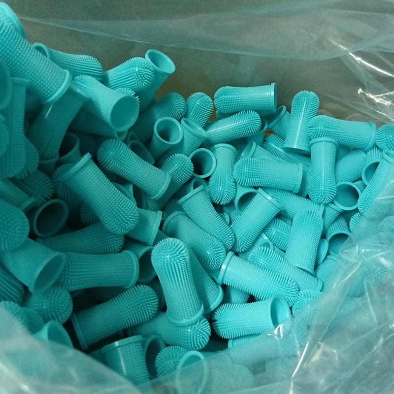 Product Introduction of Dog Super Soft Pet Finger Toothbrush Teeth Cleaning Bad Breath Care Nontoxic Silicone Tooth Brush Tool Dog Cat Cleaning Supplies 20
