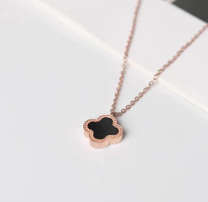 Kalung Clover Asli - Model Terbaru dengan Serial Number Perhiasan Kalung Harian Model Clover Bolak Balik Perhiasan Harian Anti Karat 1