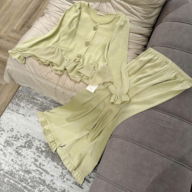 N476- Pijama dài tay lụa tiểu thư gấm xanh bơ phối cúc hoa cho nữ hàng LYLY- Bộ ngủ mặc nhà hàng quảng châu cao cấp cho nữ 
