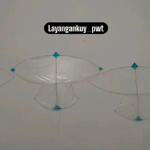 Layangan papiran siap diterbangkan