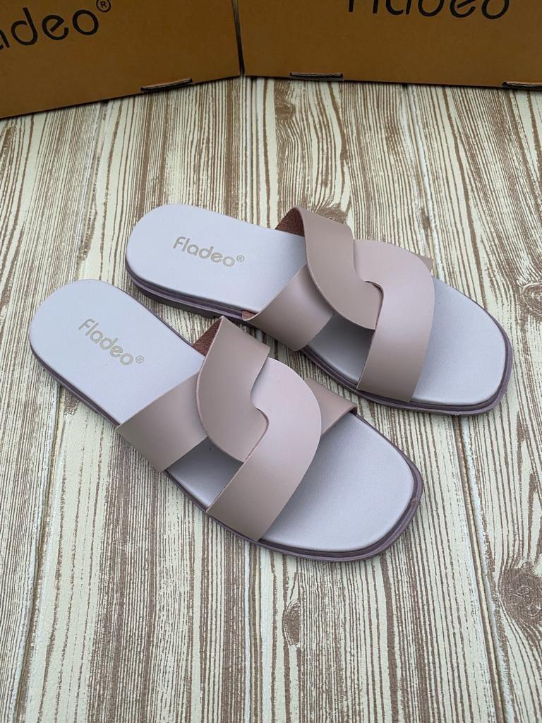 Product Introduction of Sandal Slop Wanita Silang triple Terbaru Hak Datar 1 cm Kulit Sintesis/sandal flat wanita kekinian 5