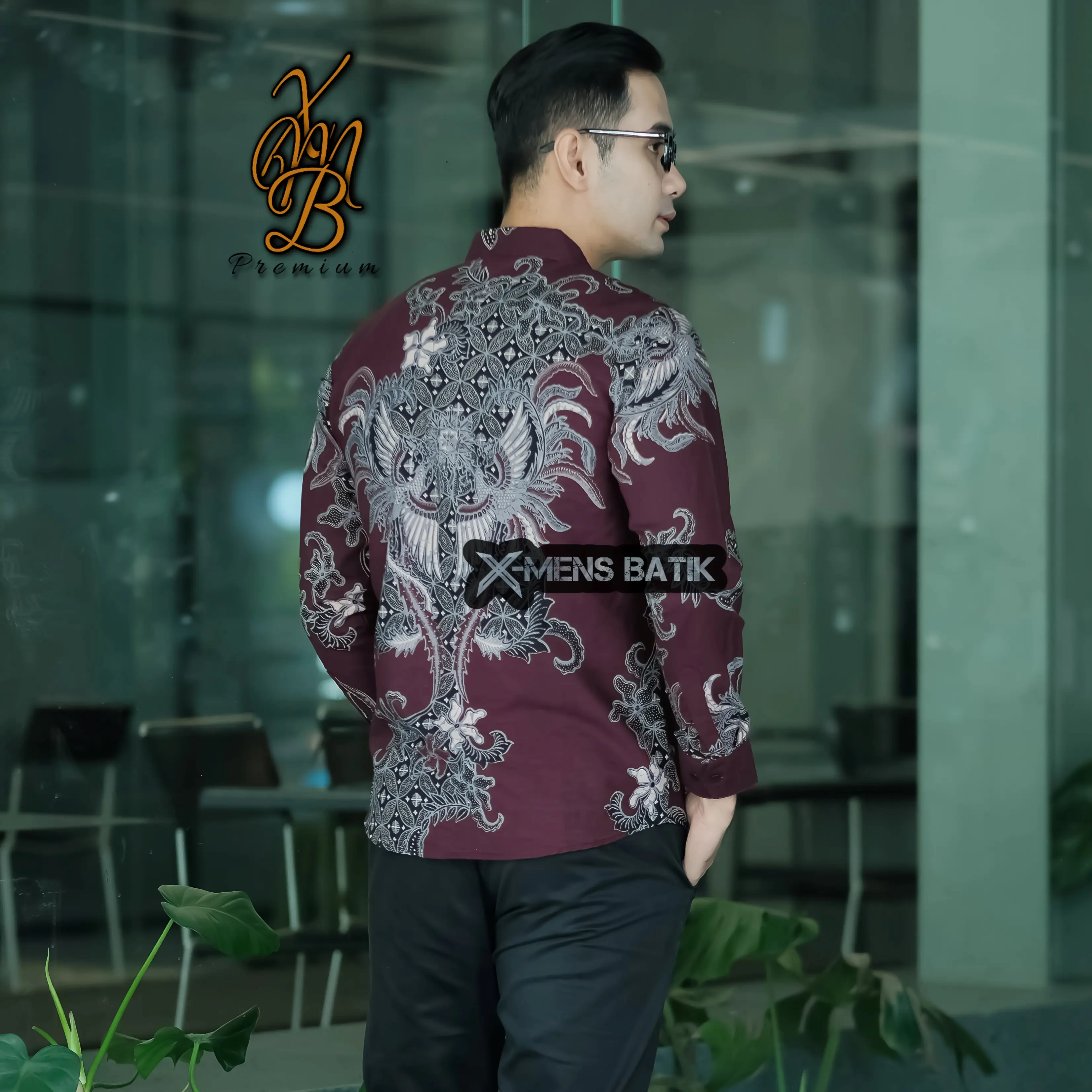 Kemeja Batik Slimfit Pria Premium Lapis Puring Motif Motif NARESWARA Burgundy Katun 100% - Panjang