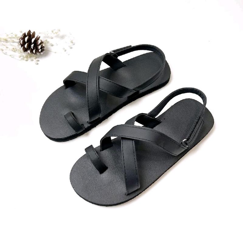 Giày Sandal Đen Thời Trang cho Nam và Nữ - Thiết Kế Đơn Giản và Phong Cách