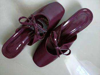 Product Review of Erabyan Shoes - Naisha Sepatu Mules Heels Wanita | Hak 3 cm from W**✨ 1