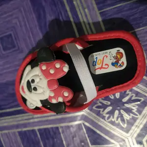 Sandal jpit BABY bunyi cit cit motip mikey.buat umur 4-14bulan