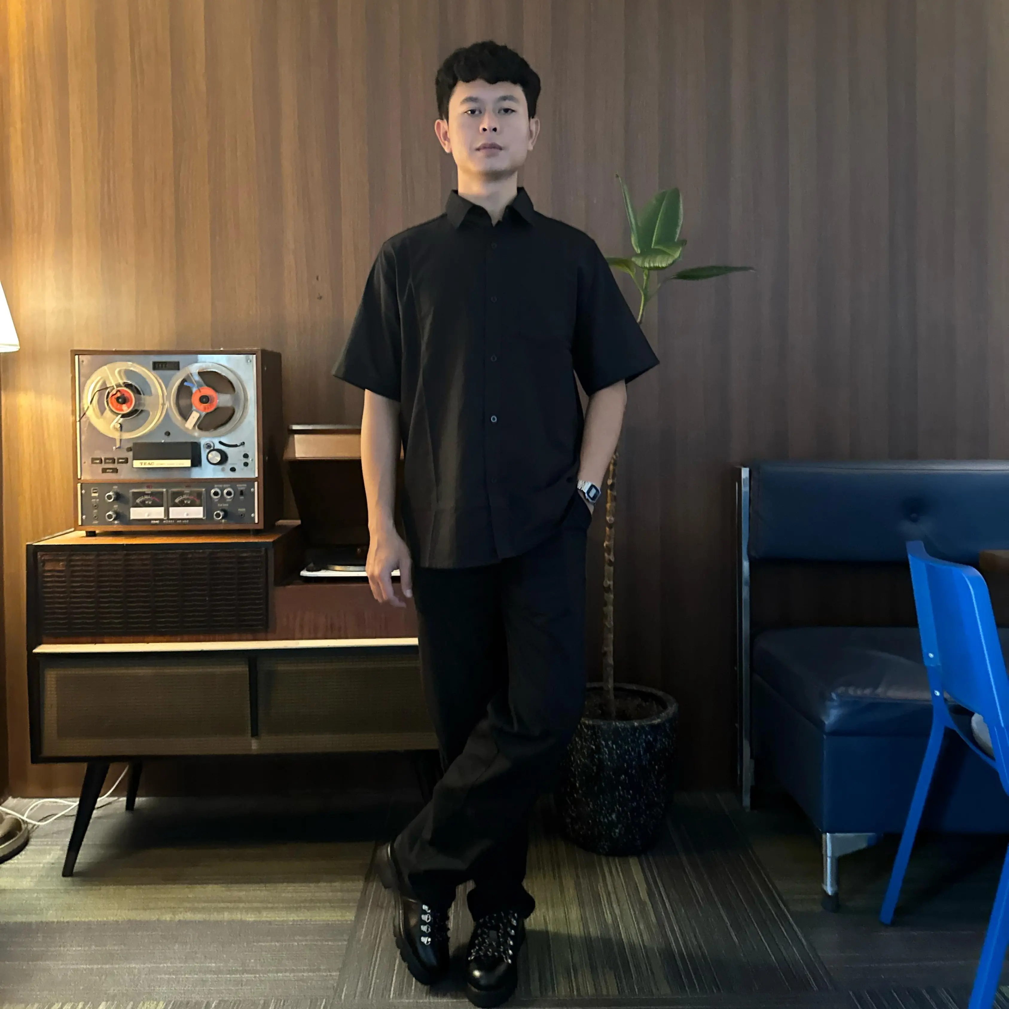 Ourluck - Kemeja Pria Tangan Pendek Basic Polos Kerah