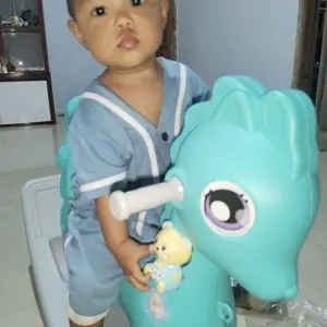 Kuda Kudaan Anak MOLION M1005 – Rocking Horse Musik, Mainan Anak 1–6 Tahun Ergonomis & Aman, Hadiah Anak