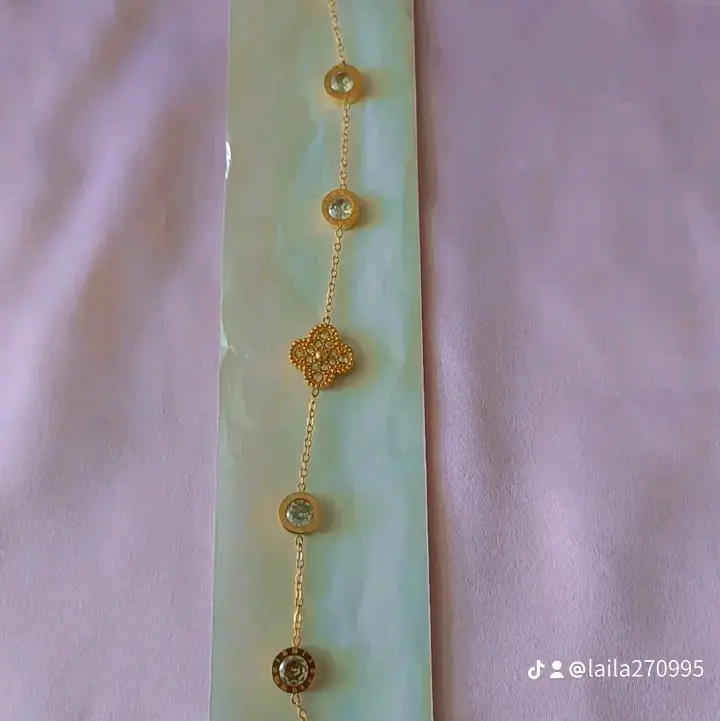 gelang titanium anti karat 4sirkon 1bunga motif 0