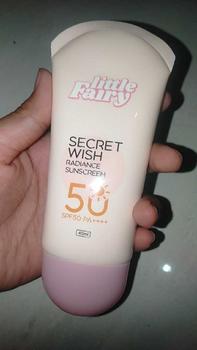 Product Review of LITTLE FAIRY Secret Wish Radiance Series Cleanser / Toner / Serum / Moisturizer / Sunscreen from u**5 0