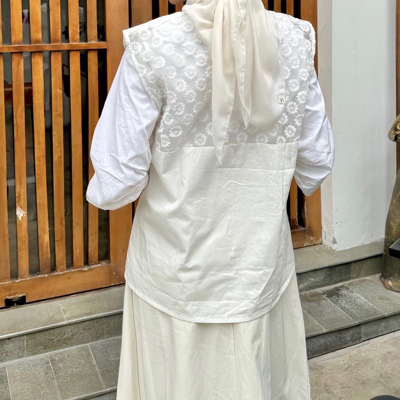 (Hanya Vest) Hanna Vest Embroidery Outer Wanita 5