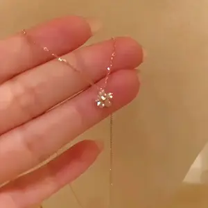 OMG! Perhiasan.Shop - White Flower Pendant Gold Titanium K052