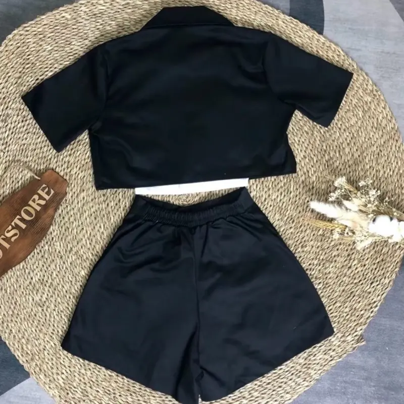 Sét 2 chi tiết áo crop top mix quần  short - Chất liệu kaki 1