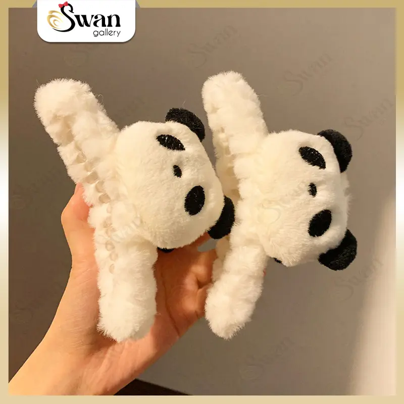 Jepit Karakter Panda Lucu Bulu Halus Jedai Anak Dewasa Gaya Korea Fluffy Boneka Panda Aksesoris Hair Claw Aesthetic 3