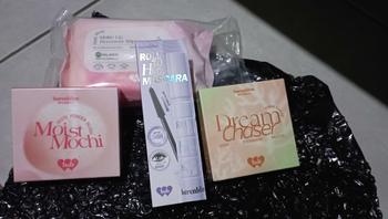 Product Review of [FLASH SALE] BNB barenbliss Dream Chaser Quad Eyeshadow Palette | Palet Eyeshadow Matte & Glitter, Tahan Air & Keringat, Tahan 8 Jam, Hasil Natural untuk Pemula from d**K 1