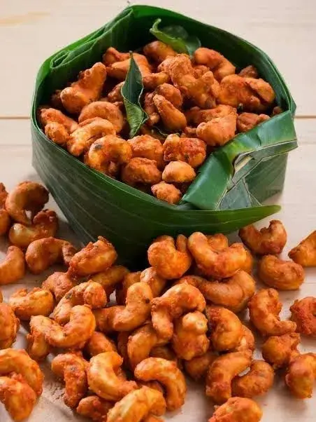 Kacang Mete Thailand Daun Jeruk 100gram / Mede Mente Matang Goreng Aneka Rasa camilan food Snacks Cemilan