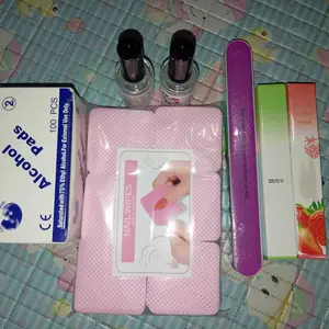 Alkohol Pads Kapas Alkohol / Isi 100Pcs Tissue Alkohol / Antiseptik untuk bersihkan luka