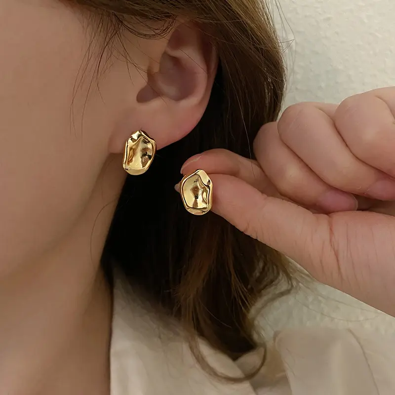 New Irregular, Exquisite, Fashionable Handmade Hammer Face Earnail Design Versatile Women's Earrings Classic Accessories