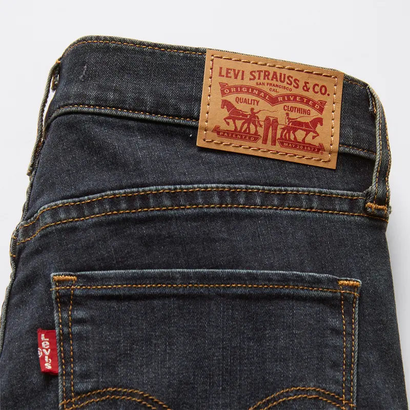 Levi’s Women's 312 Shaping Slim Jeans (19627-0224) 5
