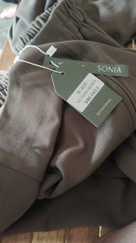 Product Review of Kulot Sonia Kantong Resleting Bahan Crepe Premium from R**i Y**i 0