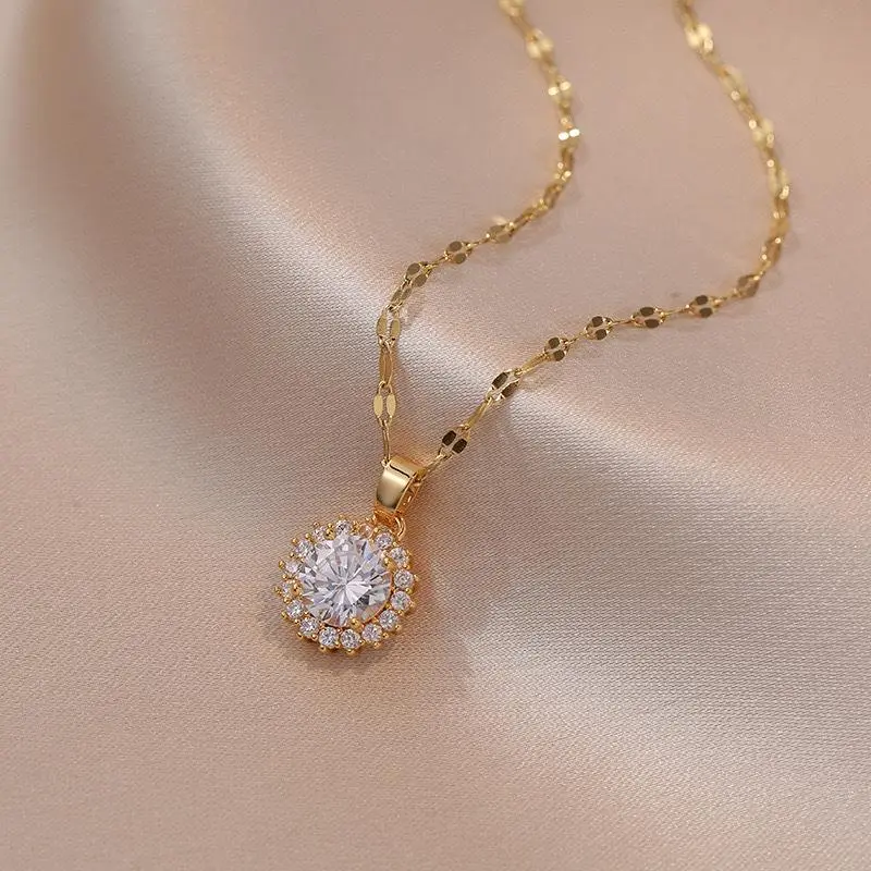 005 Kalung liontin intan berputar anggun elegan anti karat anti luntur