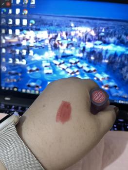 Product Review of Happy Skin Lip Mallow Tint from V**♡ 1
