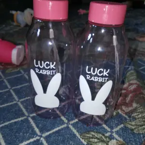 Luck Rabbit Botol Minum Plastik 500ML - Desain Lucu & Tahan Lama - Pilihan Warna Menarik untuk Anda