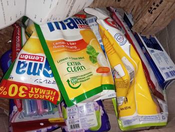 Product Review of Mama Lemon Sabun Cuci Piring Lemon & Daun Mint Refill 680ml x2 from S**a 0