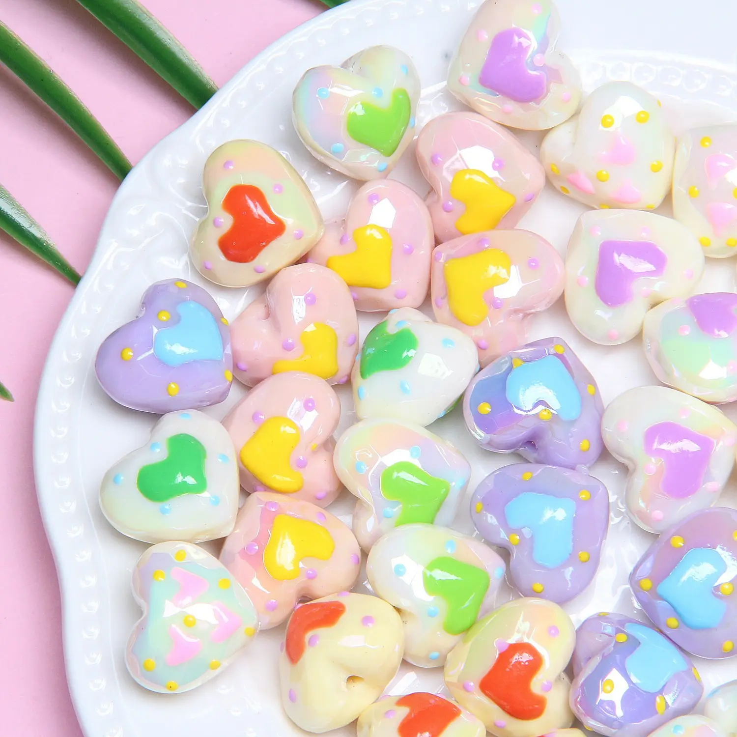 UV Hand-painted Beads Glow-in-the-dark Beads Love Beading DIY Accessories Car Hanging Mobile Phone Chain Jewelry Wholesale