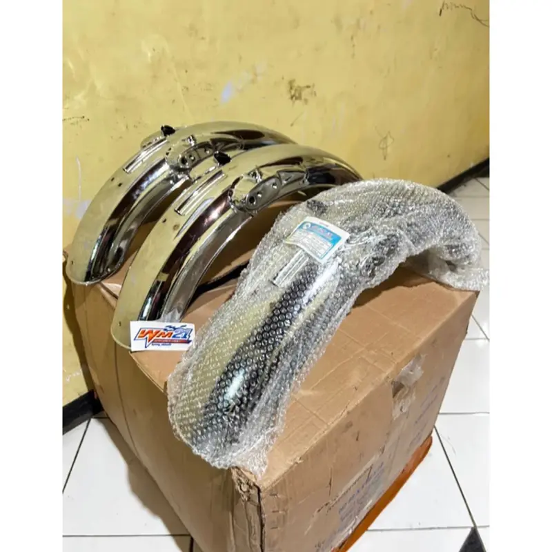 ￼SLEBOR BELAKANG CB 125 import BMX SPAKBOR FENDER CB125 impor pres 0