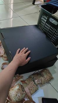 Product Review of HAMPERS GIFT BOX PAKET KOTAK KADO BESAR HITAM PREMIUM KARDUS SET PACKAGING LENGKAP HADIAH ULANG TAHUN 35x35x11 CM 30x20x5 CM  JUMBO BIRTHDAY WISUDA COWOK CEWEK ULTAH VALENTINE ANNIVERSARY GRADUATION SKRIPSI LEBARAN WEDDING BABYBORN HARI GURU from u**🏻 0