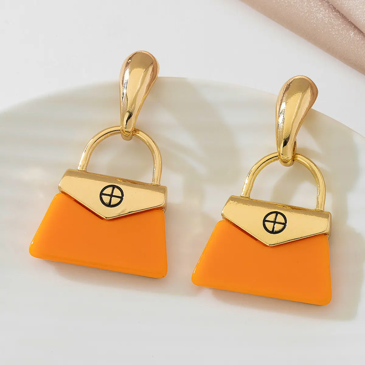 Korean Colored New Design Fashion Jewelry for Women Amber Colored Acrylic Bag Shaped Earrings Luxury Female Party Accessories
