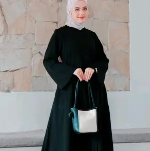 gamis abaya Darby/ Dnl Luxury warna polos bahan jetblack