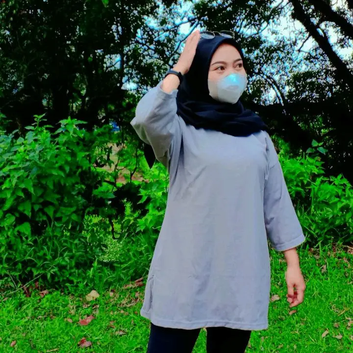 Atasan wanita Hijab stylish lengan3/4 Kaos Polos Combed Katun bajudistro 3