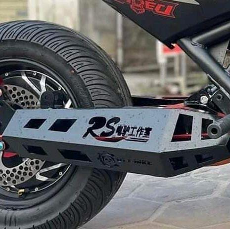  Gắp tàu chiến RS cho xe điện độ 