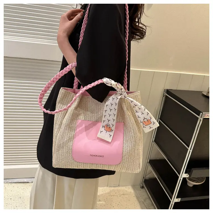Women's woven grass shoulder bag, large capacity, new fashion, portable shoulder bag, casual sling, exotic tote